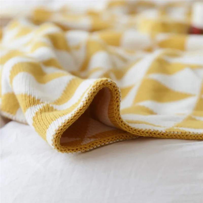 2017-New-arrival-100-cotton-handmade-high-quality-soft-sofa-bed-knitted-blanket-for-summer-yellow (3)