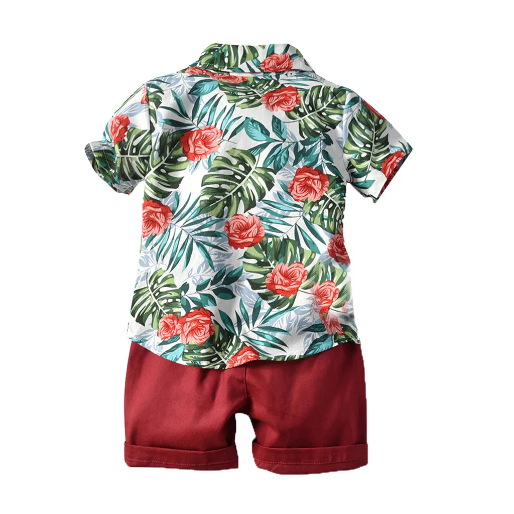 Комплект одежды для маленьких мальчиков, летняя футболка с короткими рукавами и галстуком-бабочкой и принтом листьев топ+ шорты, повседневный костюм джентльмена из 2 предметов