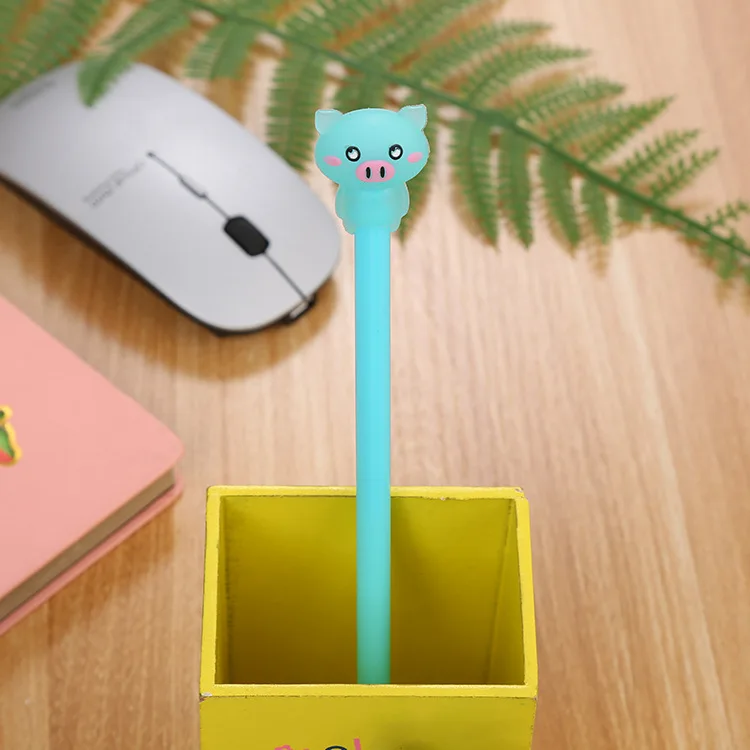 24 Pcs Creative Stationery Piglet Neutral Pen Cute Student Black Ink Cartoon Signature Pen Wholesale