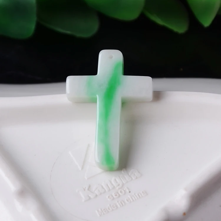 

TJP Factory direct ice seed Yang green Myanmar natural jade religion A cargo cross pendant to send certificate Size 27*19*4.5 mm