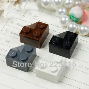 

Free Shipping! 3046 30pcs*Corner Brick 2X2/45 Inside* DIY enlighten block bricks,Compatible With Assembles Particles