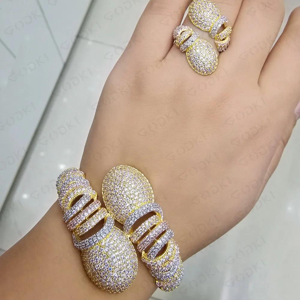 

GODKI Fashion Luxury Twist Super Shiny Geometry AAA Cubic Zirconia Women Unique Bracelet Bangle And Ring Set High Jewelry