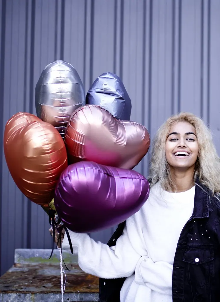 18inch Heart Foil Love heart bunches (1)