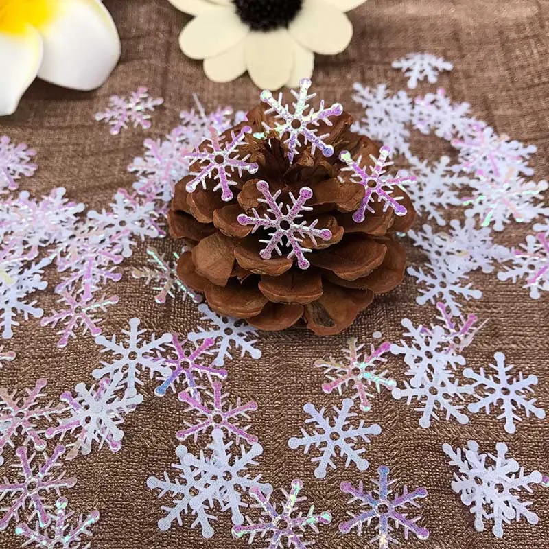 200pcs 3cm Artificial Snowflake Christmas Decoration Iridescent Rainbow Plastic Snow Fake