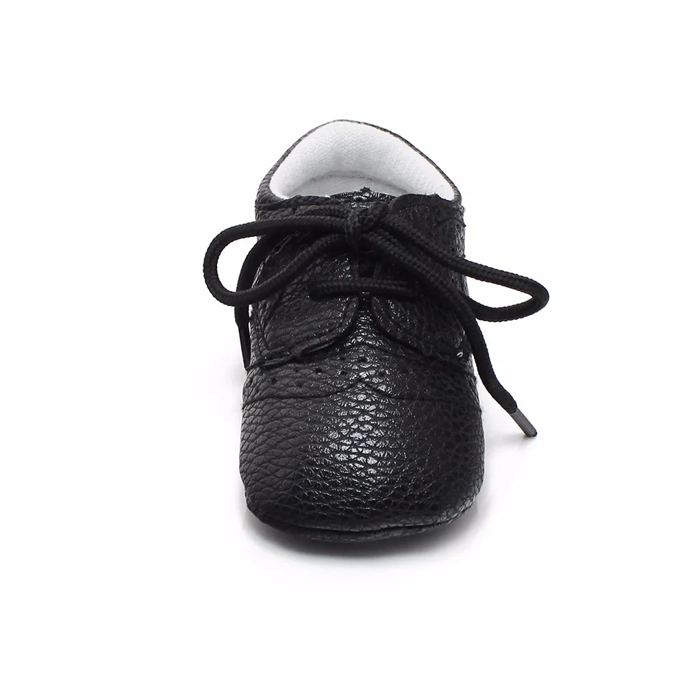 Высокое качество новорожденных детская кожаная обувь на шнуровке с нескользящей подошвой для детей ясельного возраста обувь для мальчика с фабрики, для тех, кто только начинает ходить