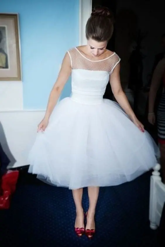 

vestido de noiva para casamento cap sleeve tea length short scoop neck tulle vintage ball bridal gown 2018 bridesmaid dresses