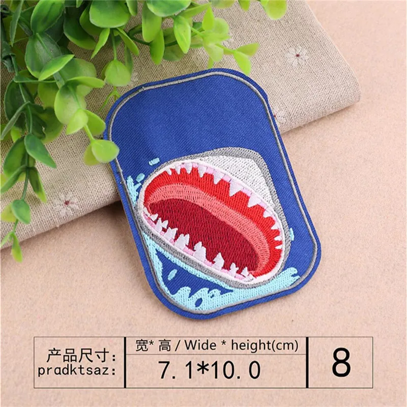 1 PC Fashion Embroidered Dinosaur Punk Series Dinosaur Cartoon Iron On Football Patches for Clothes DIY Appliques Cheap