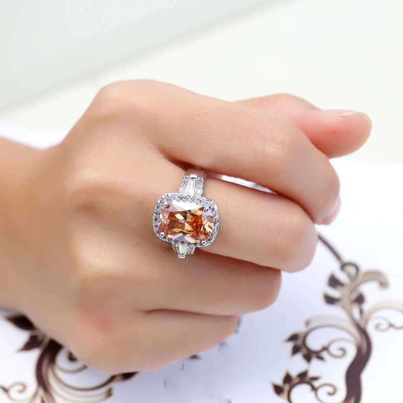 3590969490_1559436380