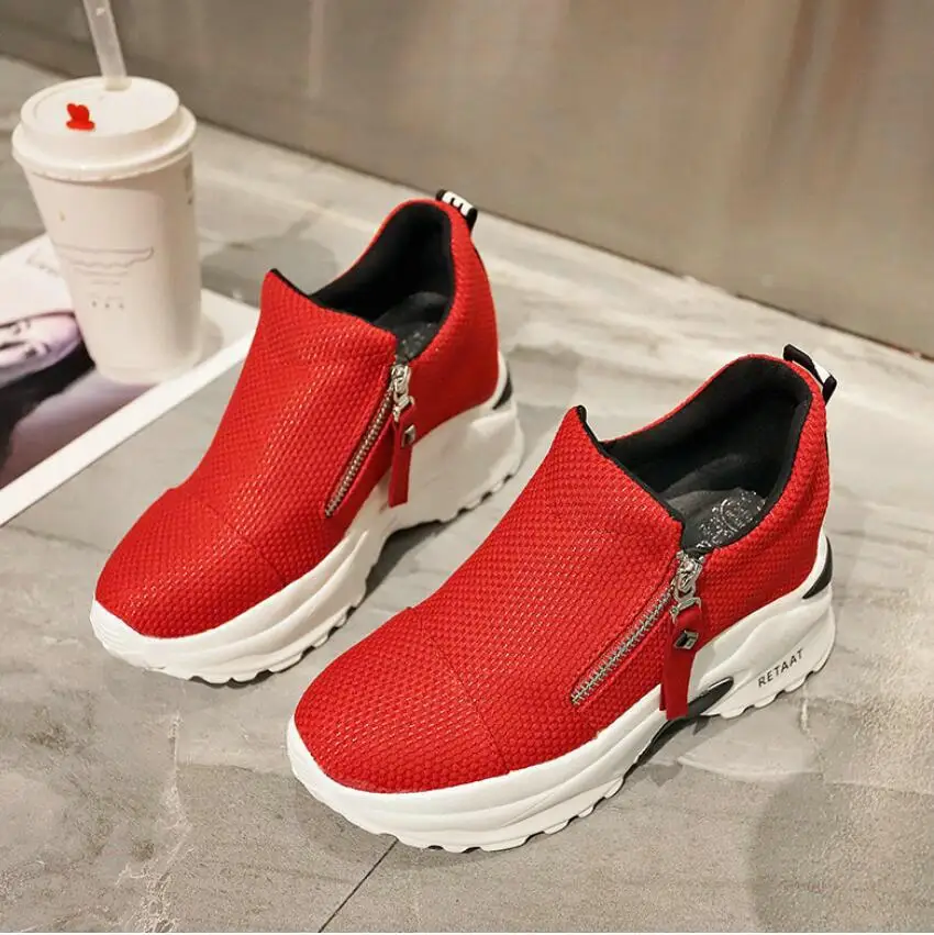 Женские кроссовки; цвет красный, черный; повседневная обувь на платформе; женская обувь на толстой подошве; на молнии; сезон осень; дышащая обувь на скрытом каблуке; женская парусиновая обувь на танкетке - Цвет: red