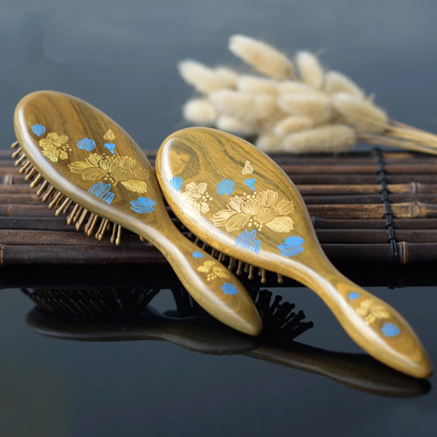 

1PC Quality Green Sandalwood Carved Comb Airbag Hair Large Plate Comb G0412