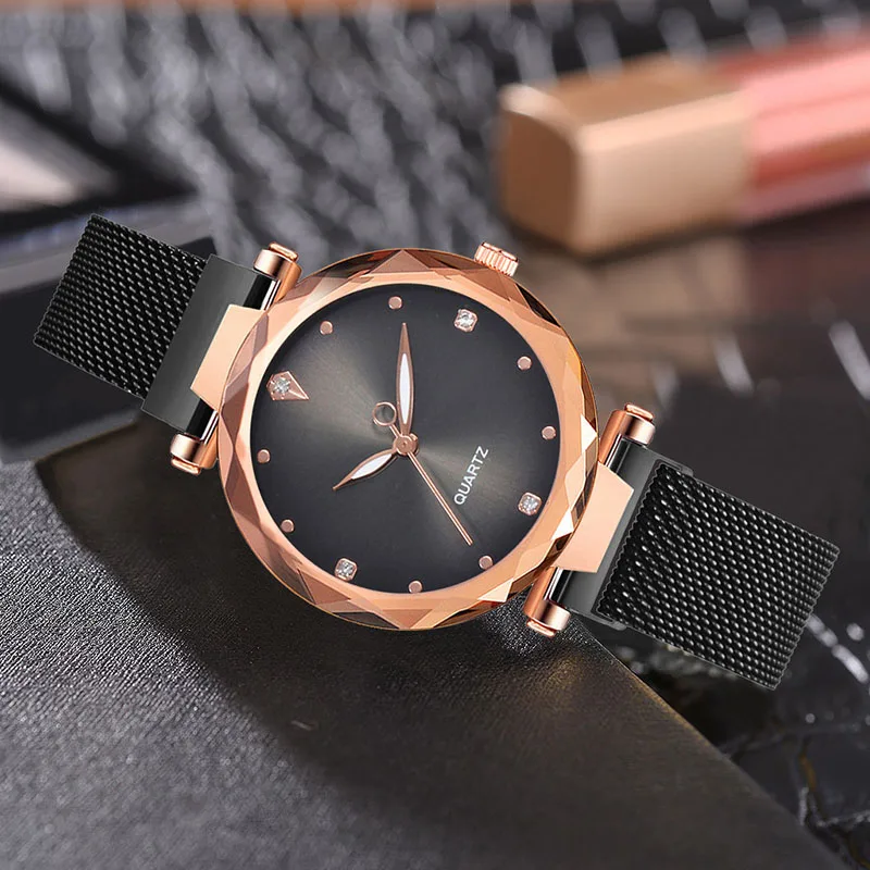 Часы наручные женские с сетчатым браслетом люксовые золотистые магнитные