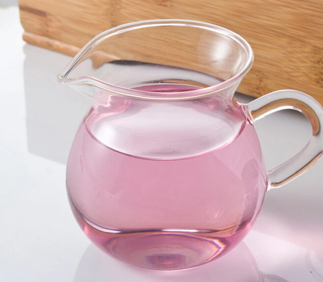 

1PC 250ml Heat-resistant Kung Fu tea strainer transparent tea Fair cup glass material tea cup JN 1030