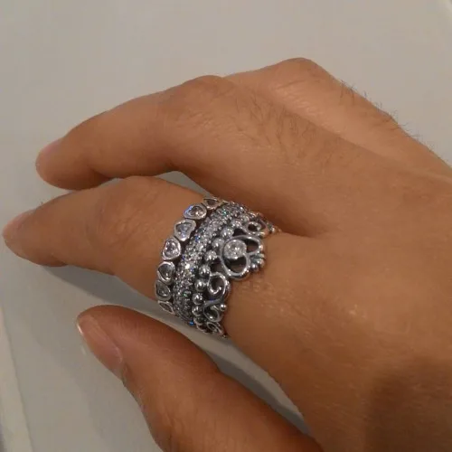 Pandora Rings Him Pandora Rings Him