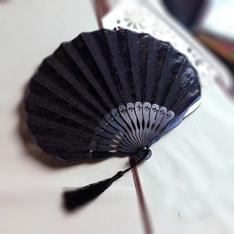 

Japanese style folding fan Lace Hand Fan Bamboo Wedding Favors Silk Vintage Folding Fashion Home Decoration Crafts Exquisite