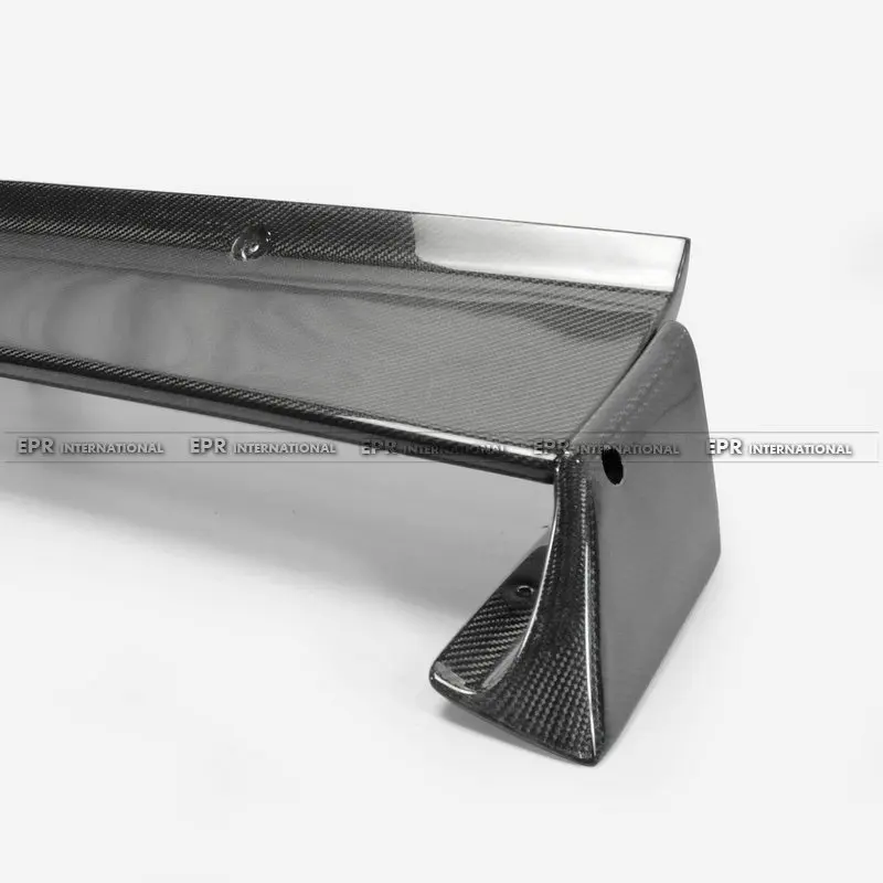 R32 GTR RB Style Rear Spoiler (Include support rod) CF(8)_1