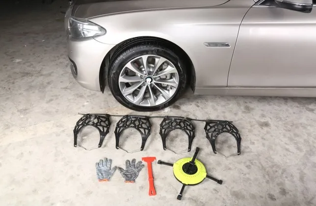 Universal Car Tire Anti-skid Chain Auto Emergency Tire Anti-skid Belt For Snow Road Sand Road with Snow Shovel Gloves (1)