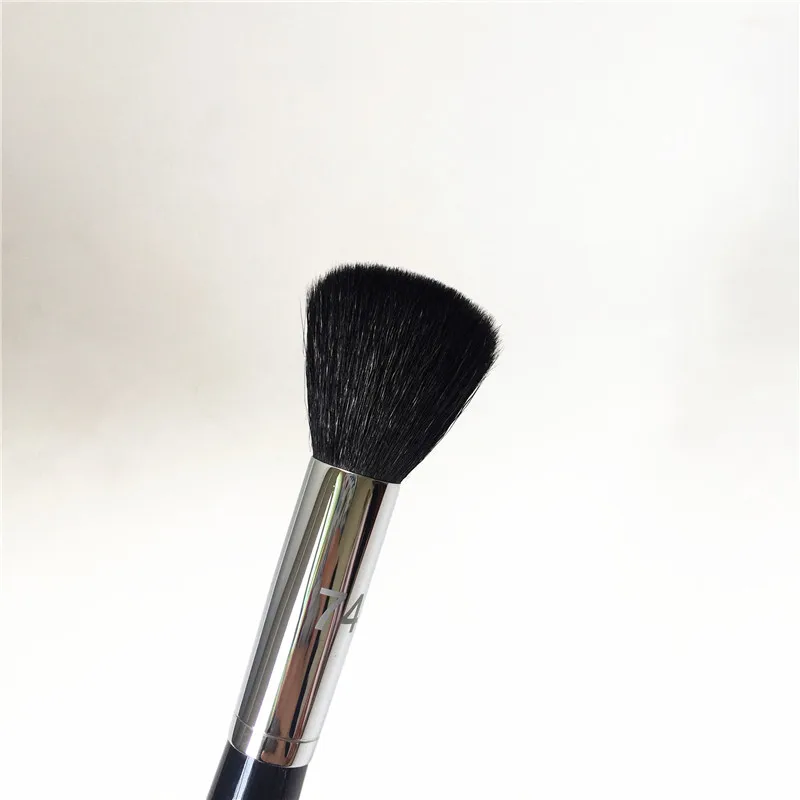 Sephora PRO Small Blush Brush #74 _ 5