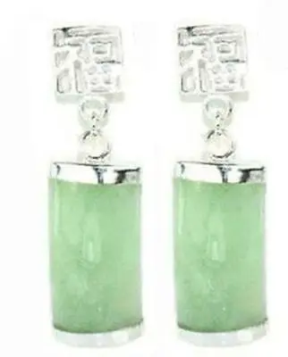 

Free Shipping >> new hot A pair of stylish Women's Sterling silver green jade Good luck earrings