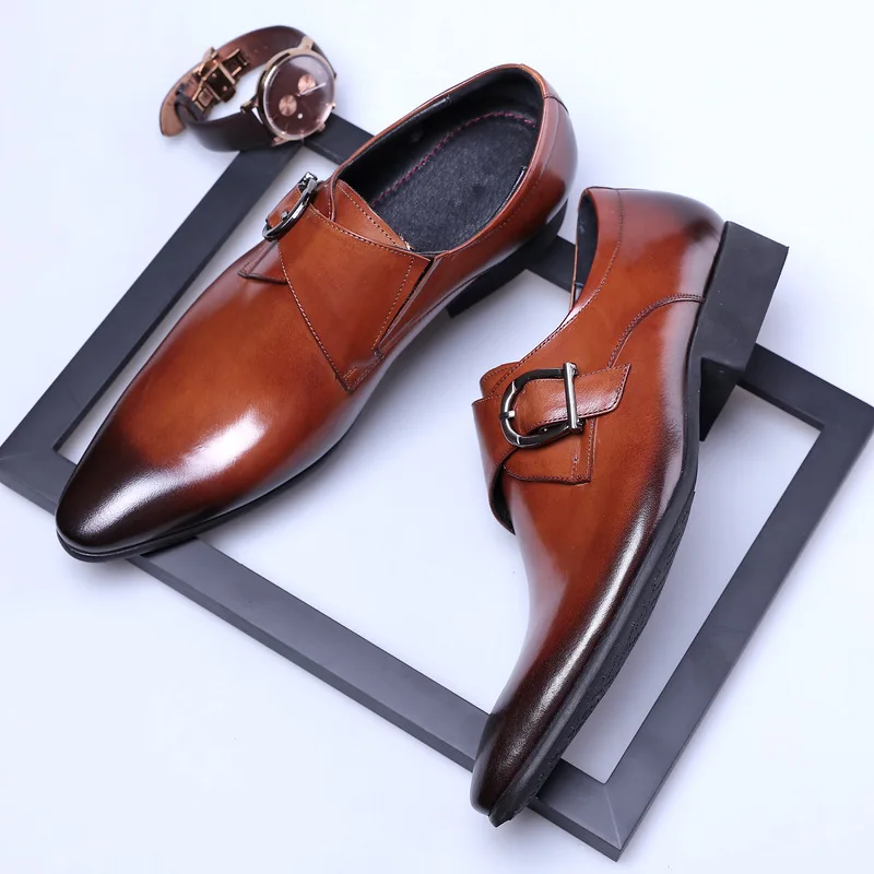 Повседневные кожаные туфли в деловом стиле с гравировкой; Мужские модельные туфли-оксфорды; свадебные туфли; Мужские дышащие туфли с острым носком в британском стиле; hjm89