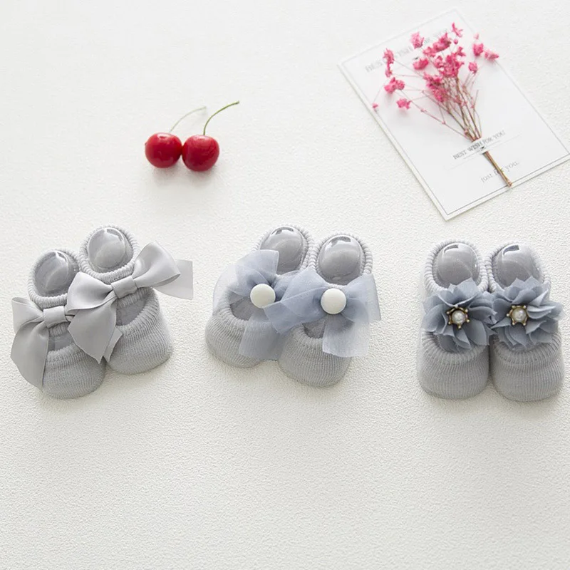 3 пар/компл. кружевное платье с цветочным рисунком Детские носки из хлопка для младенцев, для маленьких девочек и мальчиков носки для новорожденных с бантом, детские Нескользящие носки recien nacido - Цвет: gray