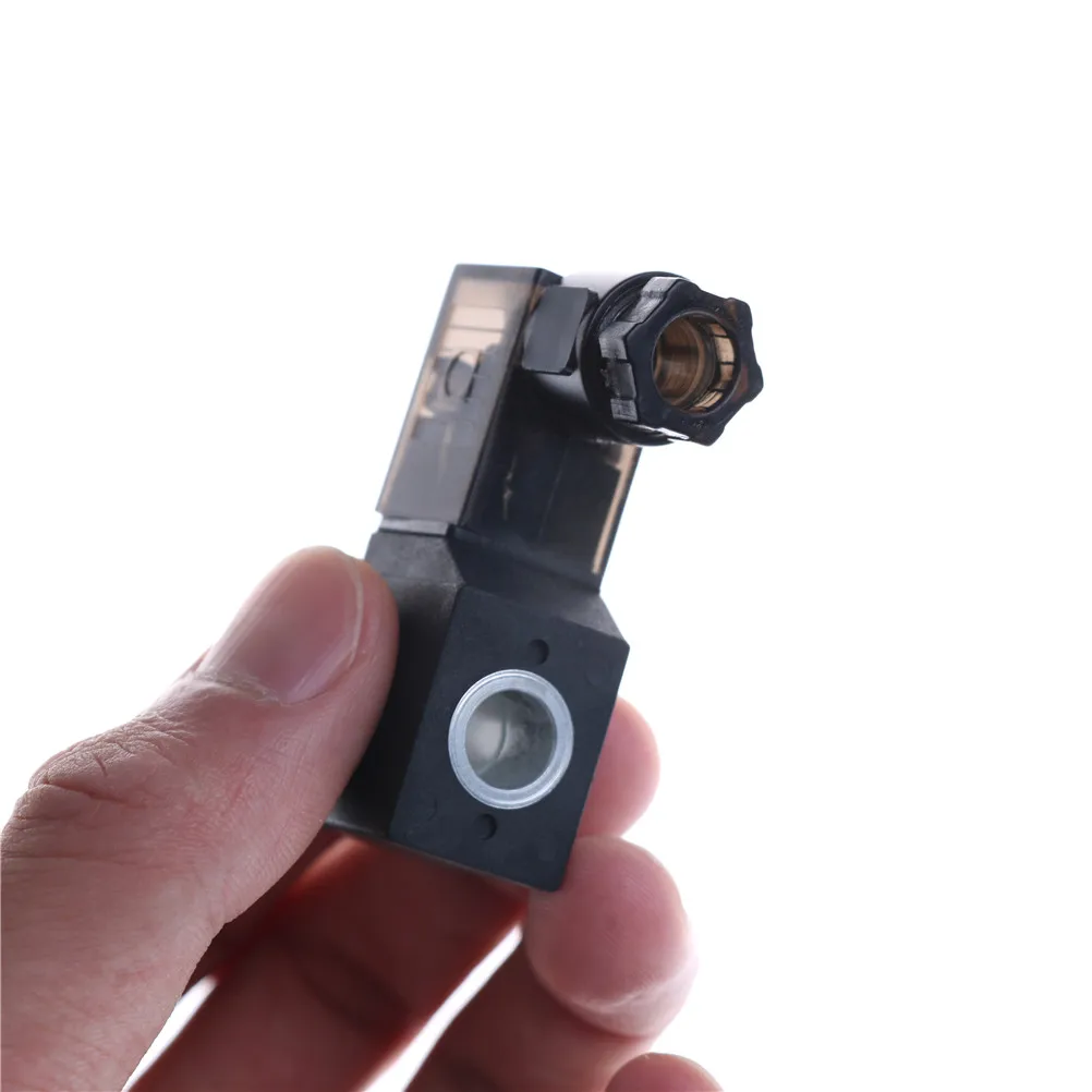 

1 x Solenoid Valve Coil 12V DC, 2Port 2Pos 1/4" BSP Normally Closed Solenoid Valve Coil Led