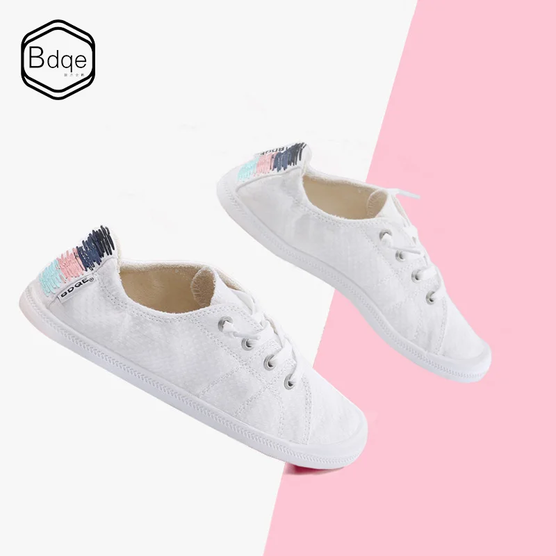 

BDQE New Women Canvas Shoes Breathable Fashion Brand Women Flat Shoes Woman Sneakers White shoes