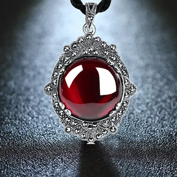 

Ladies' palace retro Garnet Pendant pendant necklace series