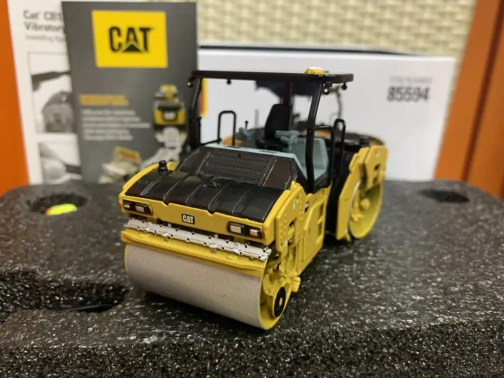 Гусеничный Cat CB13 тандемный Вибрационный каток Rops 1:50 Масштаб металла бренд Diecast