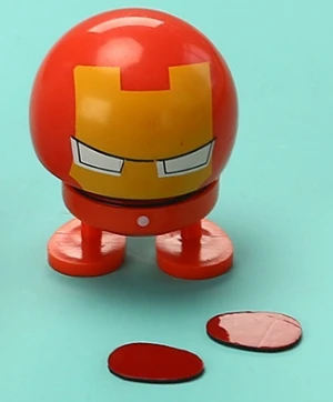 MR TEA качающаяся голова, игрушки, Автомобильные украшения, качающаяся голова, куклы, милый мультфильм, Забавный супер герой, качающаяся голова для Marvel, игрушка Мстителей - Название цвета: Красный