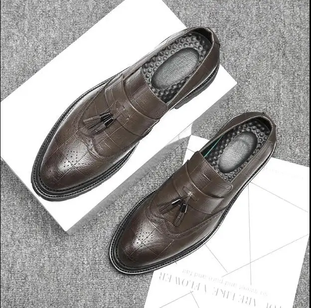 En Borlas on Tallado Pic Pisos Nuevos Tallada Gradiente Brogue De Zapatos Spring Vendimia Smart As Slip Hombres Punta Bullock Vestido Casual marrón STdy7dwq
