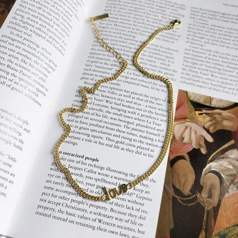 925 пробы Серебряное короткое эффектное женское ожерелье золотого цвета с надписью "Love", колье, Очаровательное ожерелье, женский воротник
