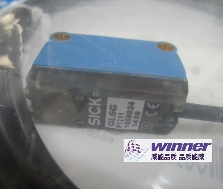 A German SICK GL6G P1211 transparent object detection photoelectric