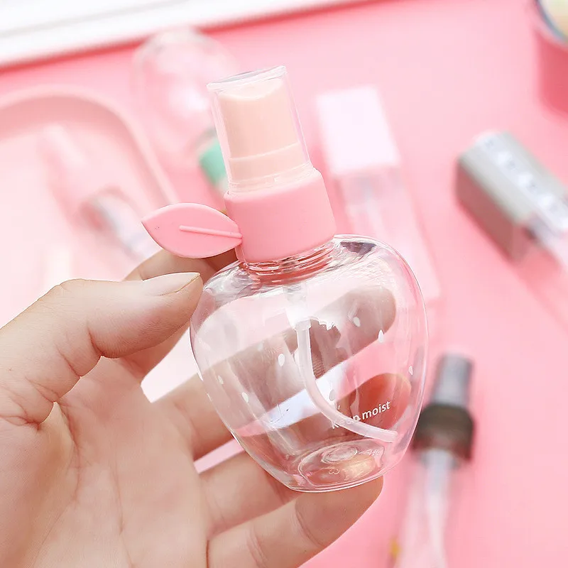 

1 Piece Large Capacity Portable Travel Spray Refillable Bottle Small Transparent Spray Atomizer Bottle Empty Cosmetic Containers