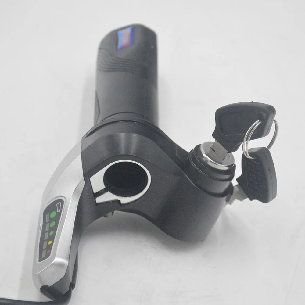 Perfect Electric Bike Throttle Grip Handlebar Scooter Bicycle Accelerator with LED Display Indicator Lock E-Bike Half Twist Throttle 1