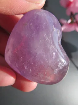 

45g Natural Heart Shaped Amethyst Purple crystal Specimens Healing Unique Home Decorations Furnishing Articles Crafts collection
