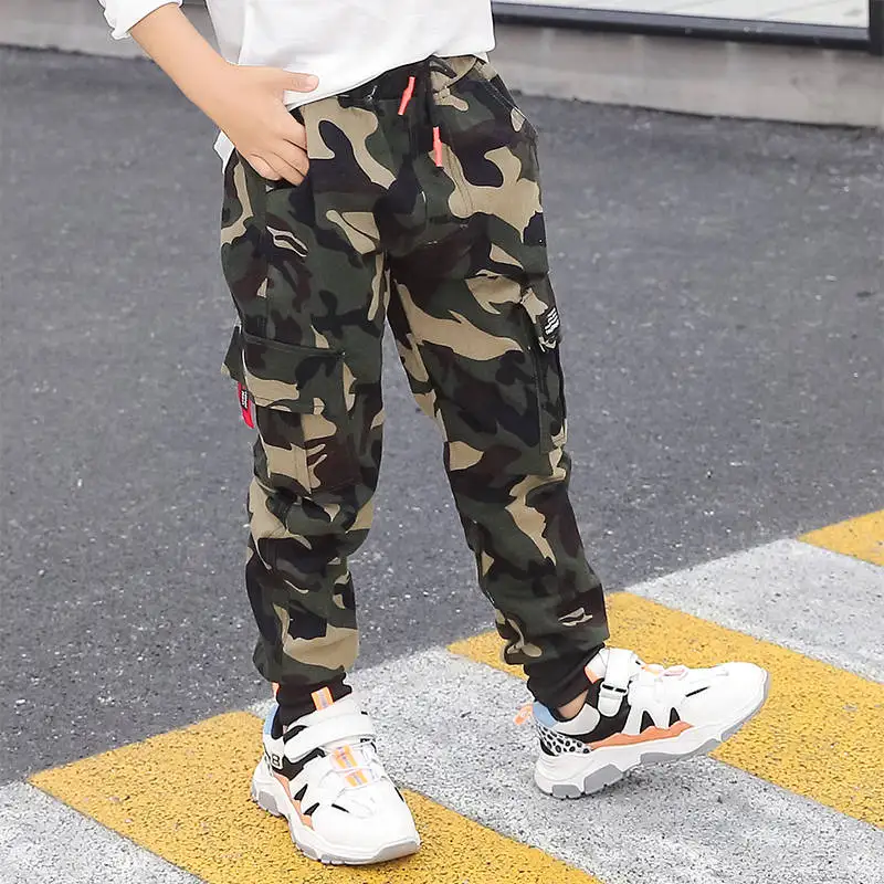 

Boys pants 2019 spring and autumn new Korean children's camouflage overalls in the big children's casual children's pants