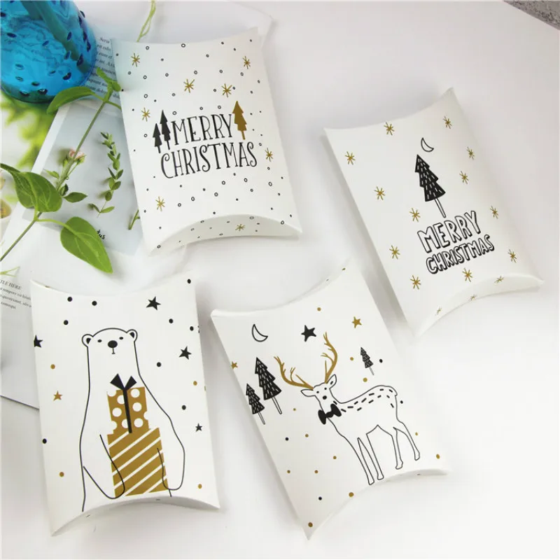 

10Pcs Merry Christmas Candy Gift Boxes Deer&Xmas Tree Guests Packaging Boxes Gift Bag Christmas Party Favors Kids Gift Pillow