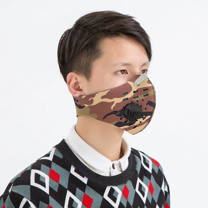 3723586490_705830016