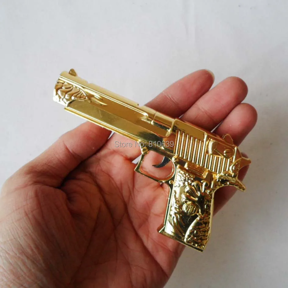 40 Golden Desert Eagle Hand Gun Pistol Model Figure The