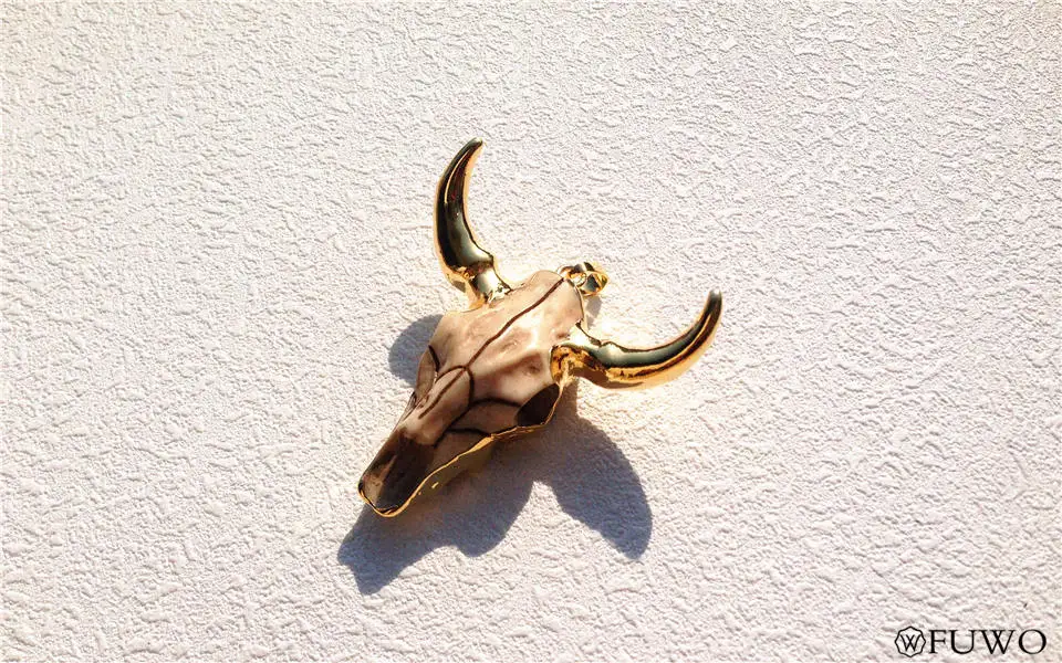 Longhorn Resin OX Cattle Skull Pendant 8