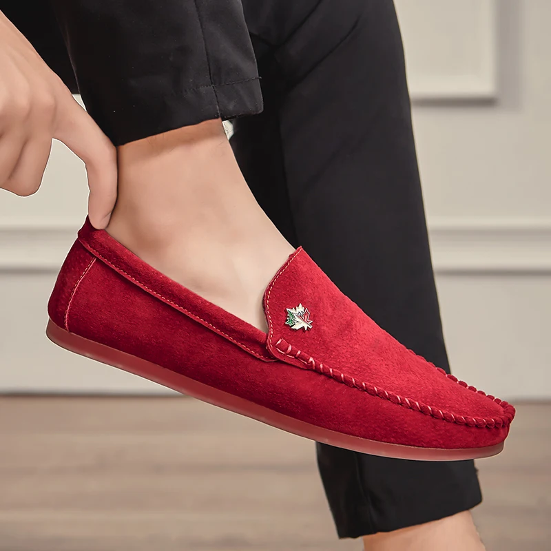 Брендовые модные летние стильные Мягкие Мокасины; мужские лоферы; обувь из высококачественной натуральной кожи; мужская обувь на плоской подошве; Gommino; обувь для вождения - Цвет: Красный