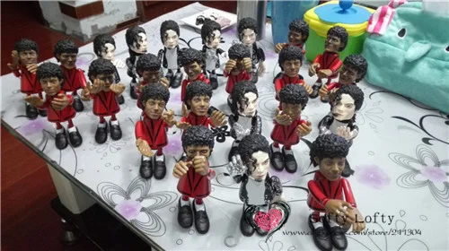 Michael Jackson Q figures - 1