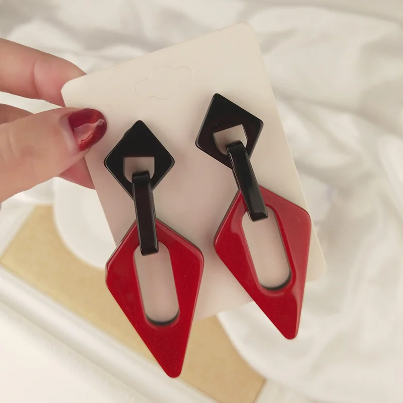 Vintage Fashion Resin Earrings for Women Big Long Geometric Acrylic Drop Earring for Girls Elegant Gifts Party Red Jewelry (2)