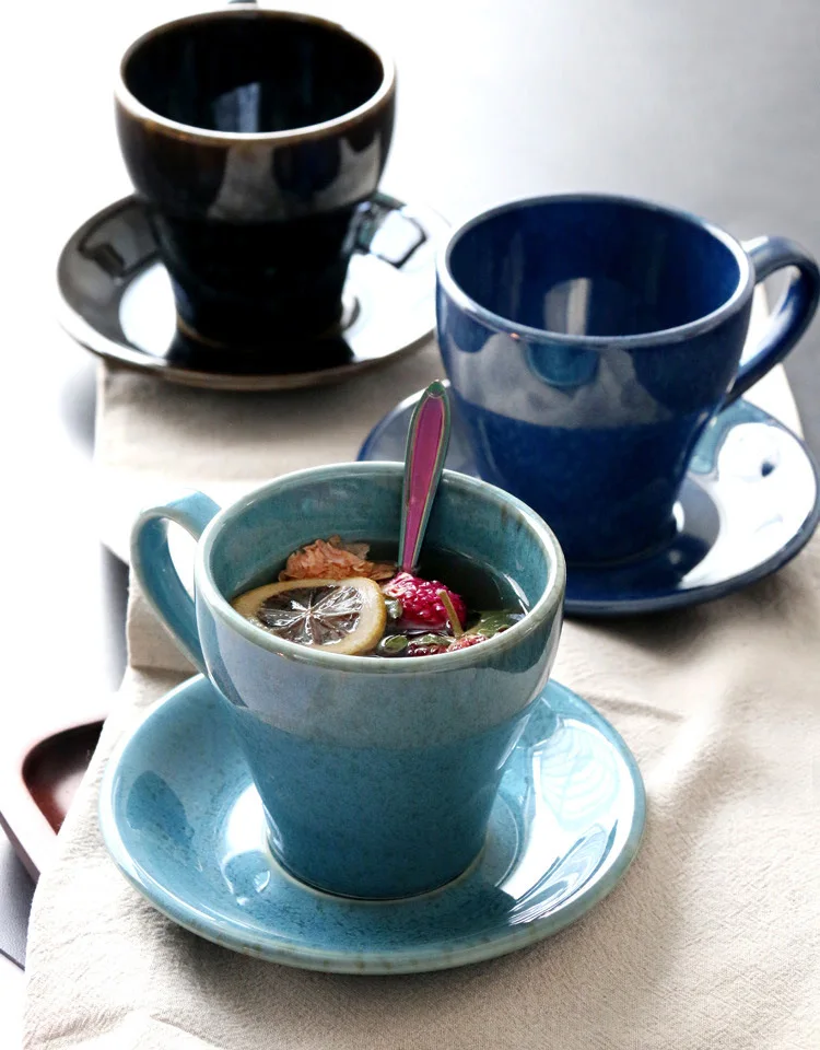 ANTOWALL, керамическая чашка и блюдце, набор, европейская ретро кофейная кружка, простая кружка, домашняя, для воды, послеобеденного чая, сока, чашка