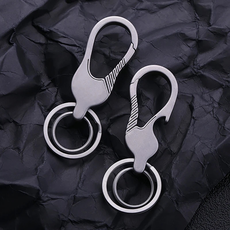 

Real Titanium Men Car Key Chain Custom Lettering Key Ring Holder Lightweight Titanium Keychain EDC Luxury Boyfriend Best Gift