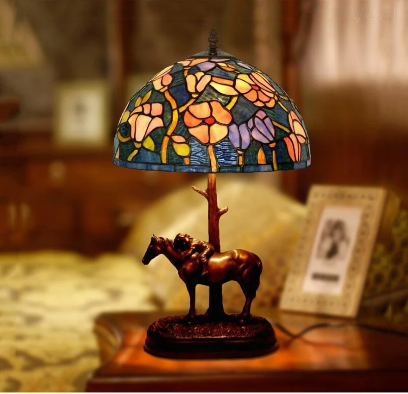 horn table lamp (10)