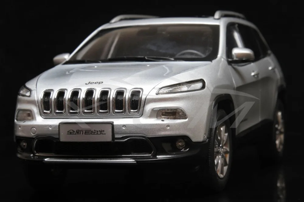 jeep grand cherokee diecast