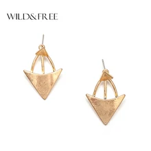 Модные женские минималистичные треугольные серьги-гвоздики в стиле панк позолоченные серьги-гвоздики из сплава со стрелой ювелирные изделия для вечерние