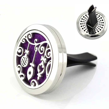 

30mm Stainless Steel Christmas Design Car Aroma Jewelry Accessory Essential Oil Diffuser with pads