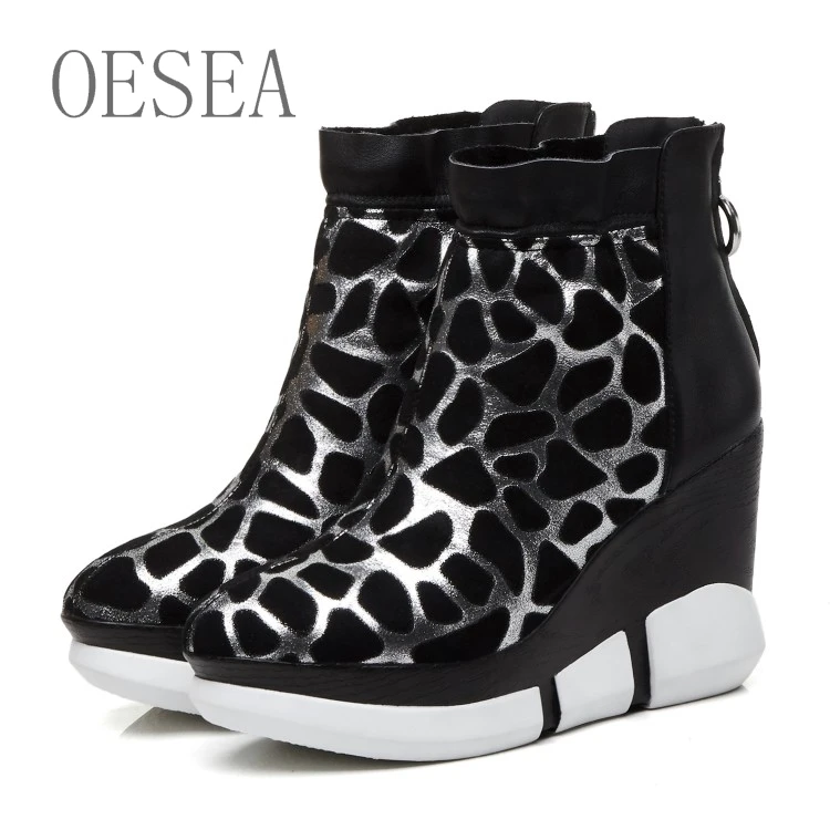 

34-39 boots HOT European and American new fashion boots 2018 winter zipper leather comfortable wedges female short boots